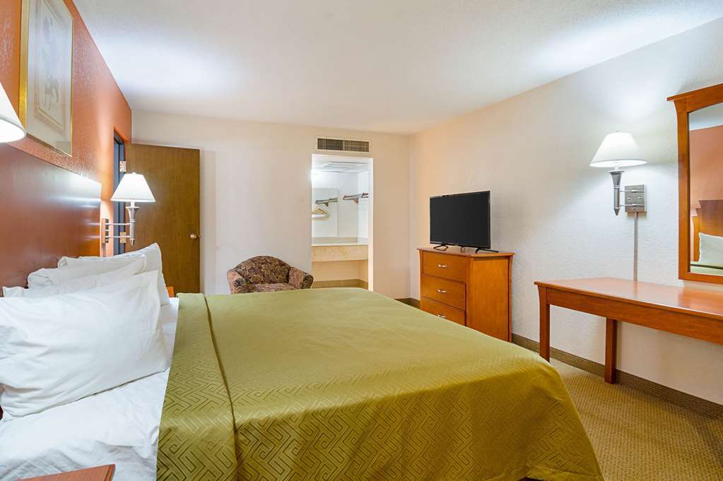 Econo Lodge Mcpherson Bilik gambar