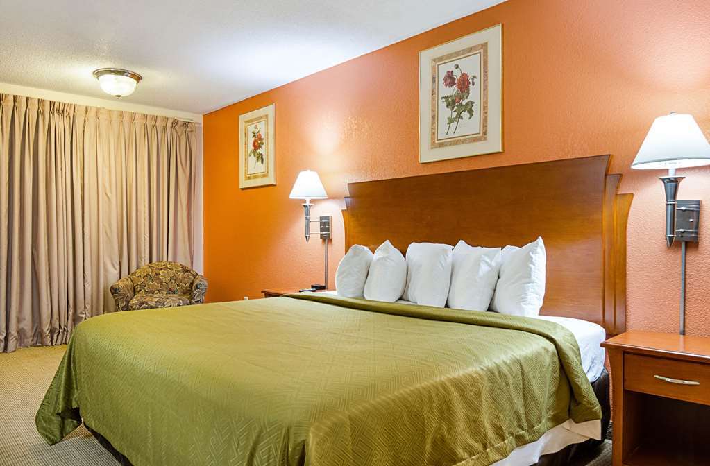 Econo Lodge Mcpherson Bilik gambar